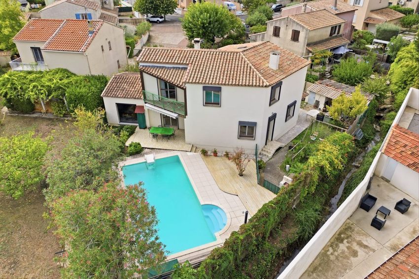 Image Piscine à  maison individuelle de Juvignac