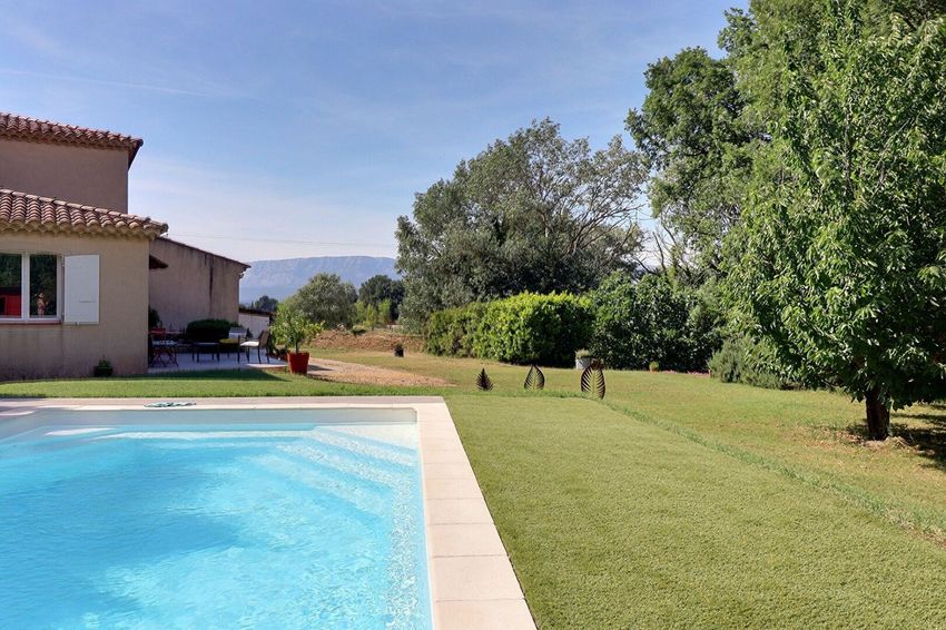 Image Piscine à  maison individuelle de Trets
