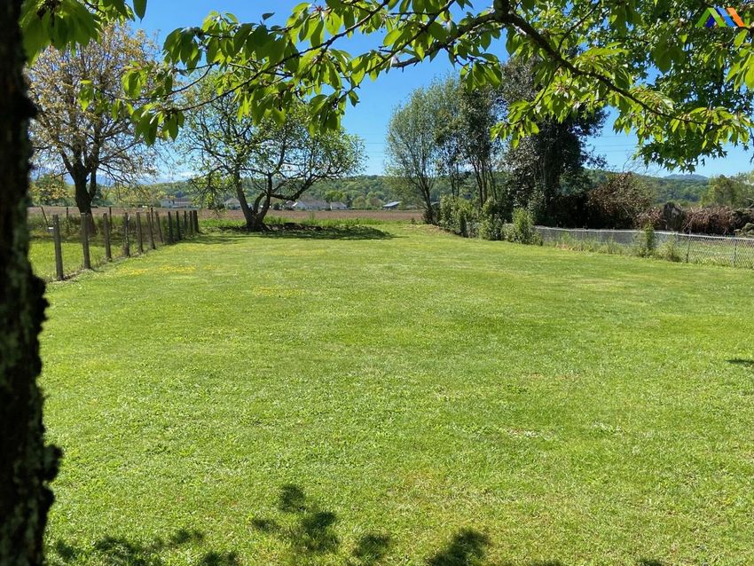 Image de terrain à Oloron-Sainte-Marie