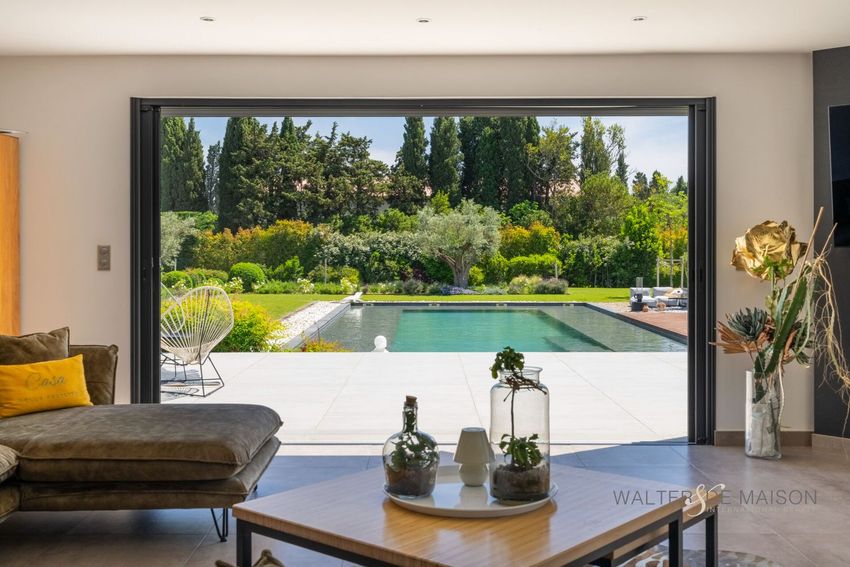 Image Piscine à  maison individuelle de Eyguières
