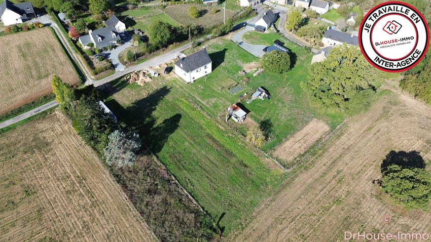 Image Vue à terrain de Peillac