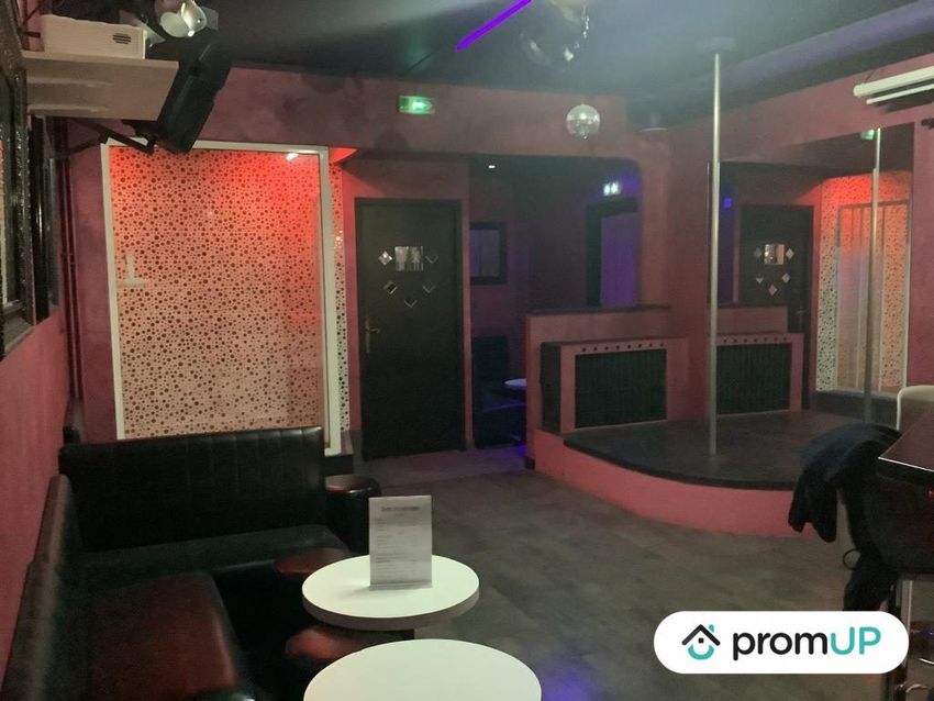 Image Salle de bains à local de Sans numéro Impasse Escorneboeuf