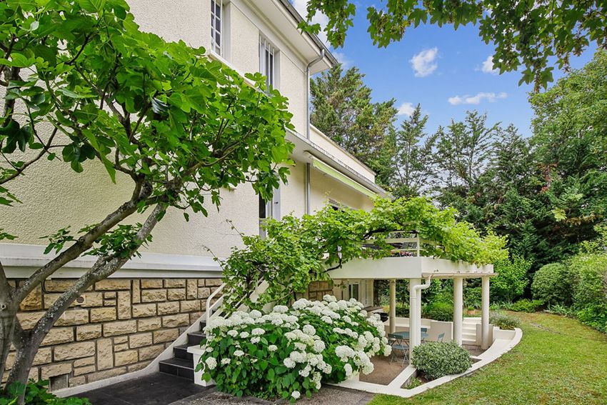 Image Façade à  maison individuelle de Le Vésinet