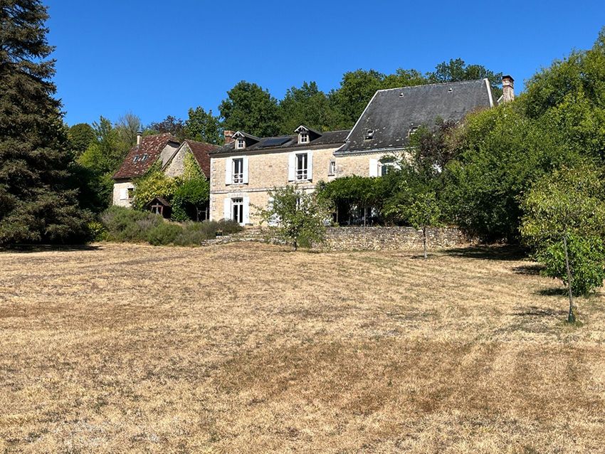 Image Façade à  maison individuelle de Cubjac-Auvézère-Val d'Ans