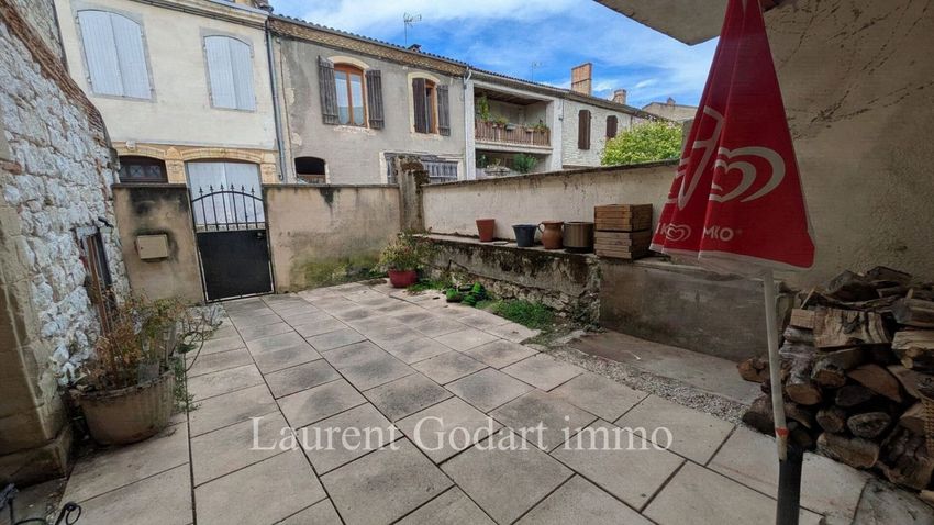 Image Terrasse à  maison mitoyenne de Castillonnès