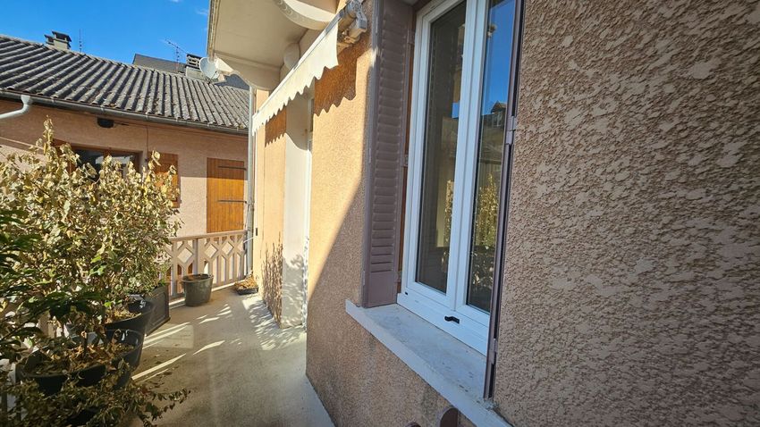 Image Terrasse à  maison de village de Valgelon-La Rochette