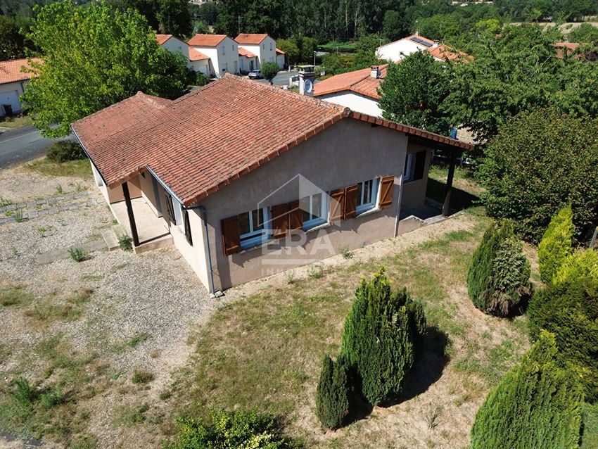 Image Façade à  maison individuelle de Availles-Limouzine