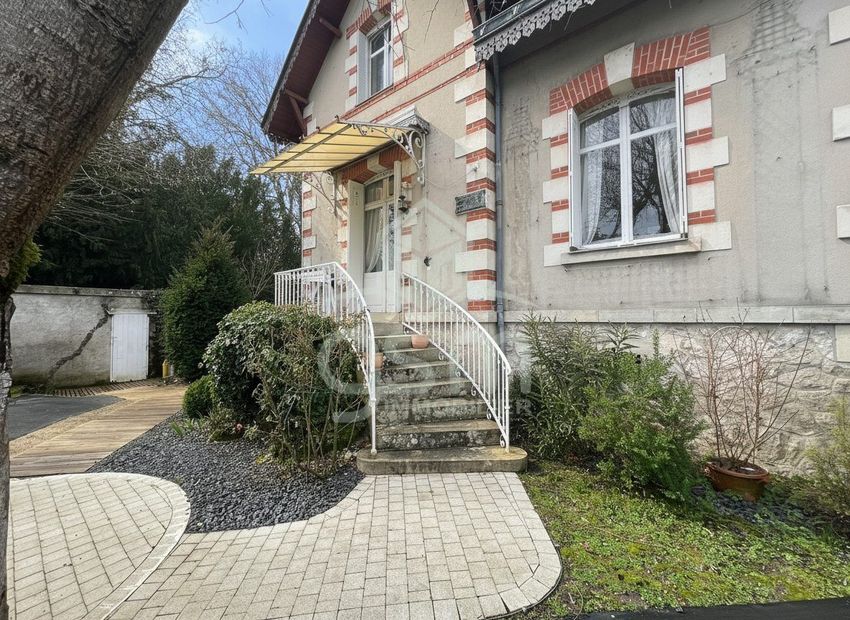 Image Façade à  maison individuelle de Esvres