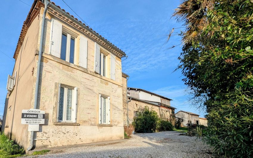 Image Façade à  maison individuelle de Lamothe-Landerron