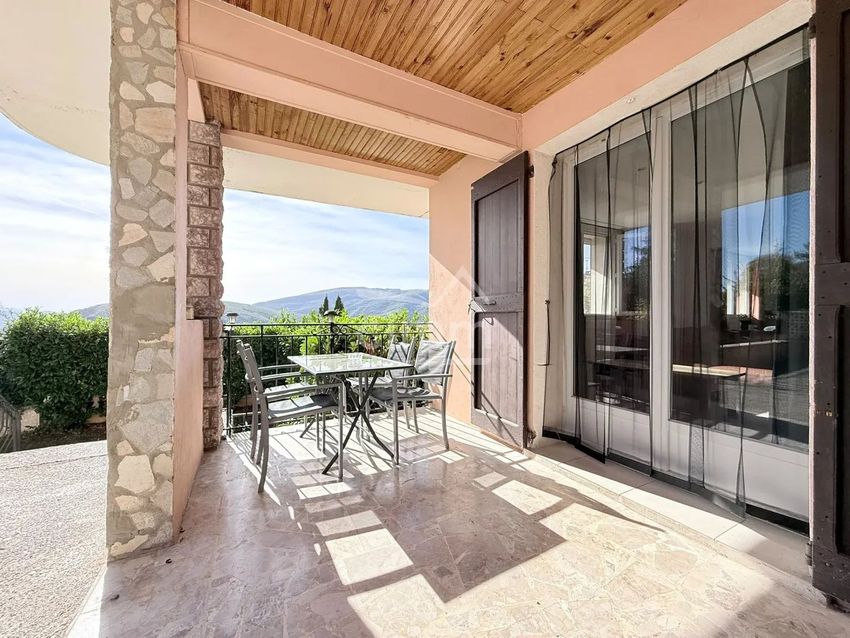 Image Terrasse à  maison individuelle de Sisteron