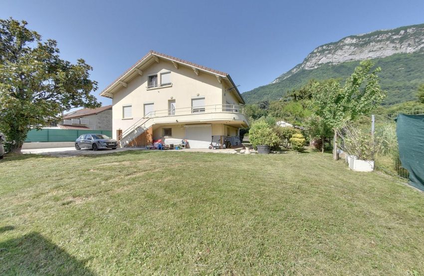Image Façade à  maison individuelle de Fontanil-Cornillon