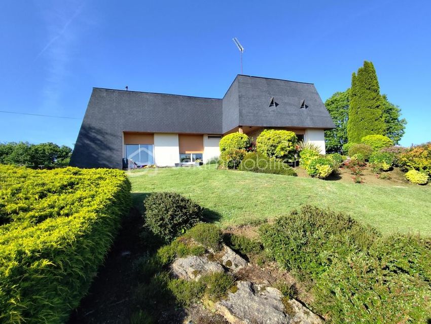 Image Façade à  maison individuelle de Saint-Mars-sur-la-Futaie