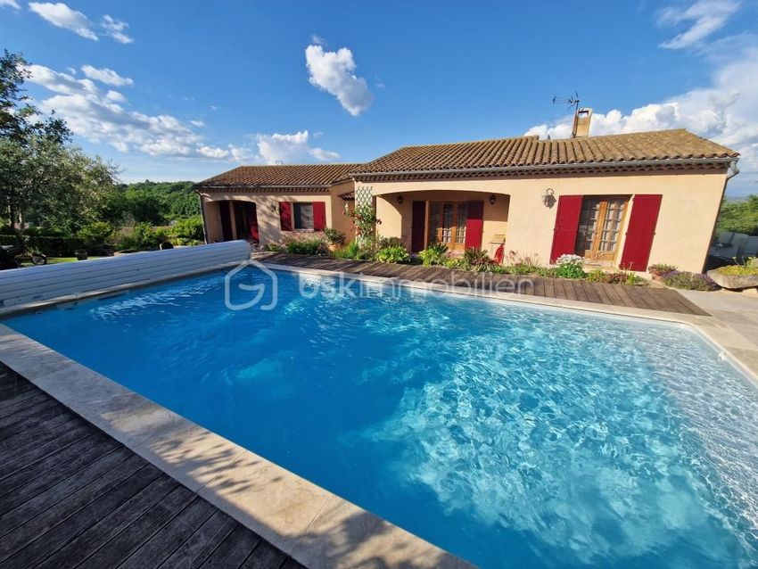 Image Piscine à  maison individuelle de Sainte-Tulle