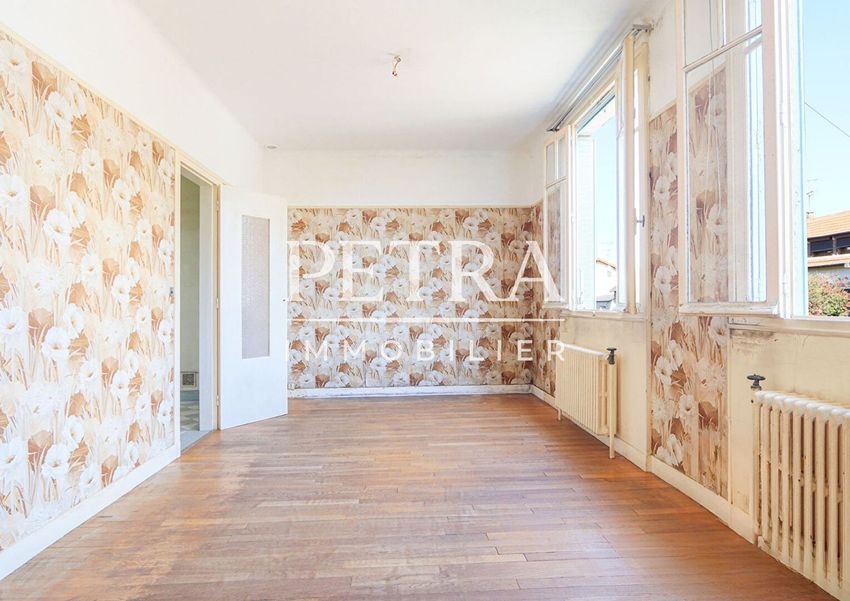 Image de  maison individuelle à Cachan