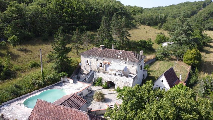 Image Piscine à  maison individuelle de Concots