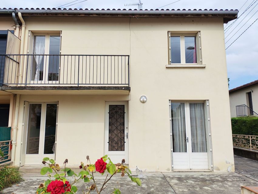 Image Façade à  maison mitoyenne de Moissac