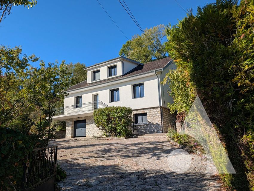 Image Façade à  maison individuelle de Dole