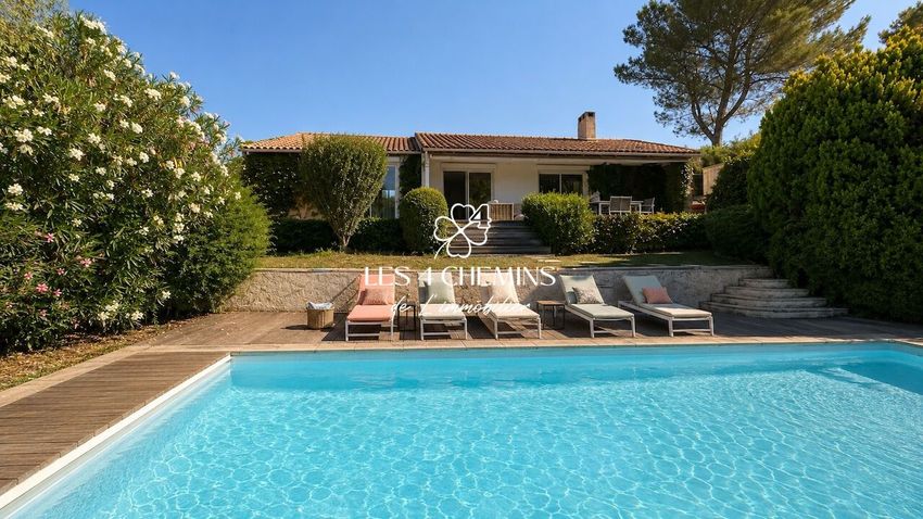 Image Piscine à  villa de Cabriès