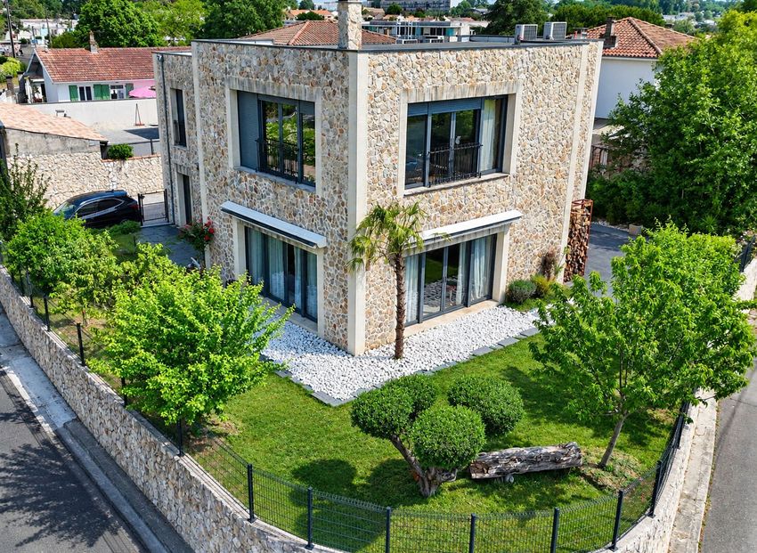 Image Façade à  maison individuelle de Floirac