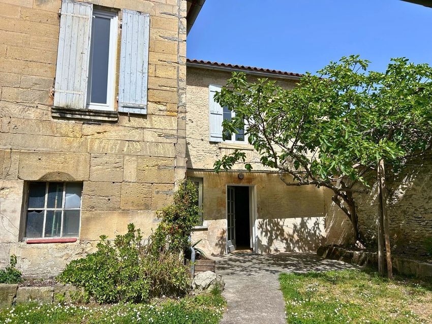 Image Façade à  maison individuelle de Cognac