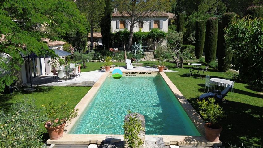 Image Piscine à  maison individuelle de Pernes-les-Fontaines