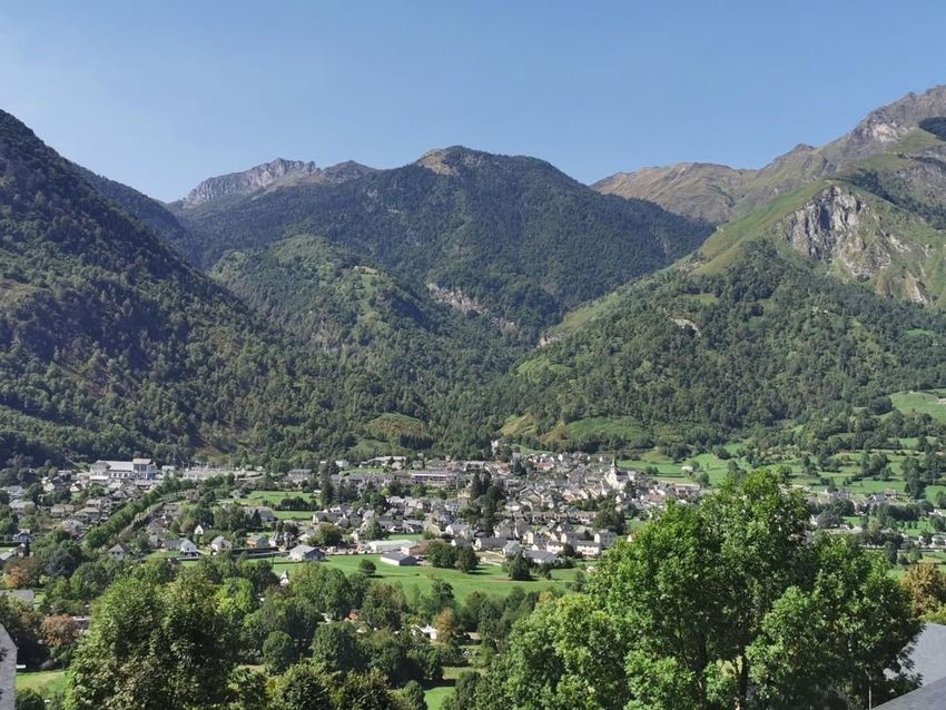 Image Vue à terrain de Laruns