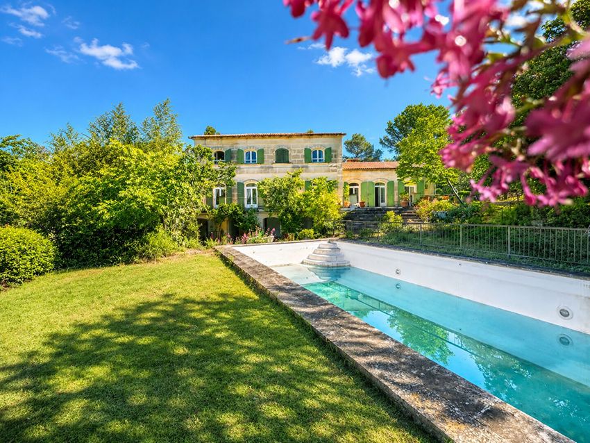 Image Piscine à  manoir de Pernes-les-Fontaines