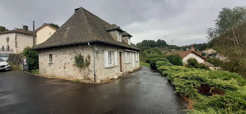 Image Façade à  maison individuelle de Vézac