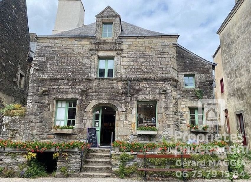 Image Façade à  manoir de Rochefort-en-Terre