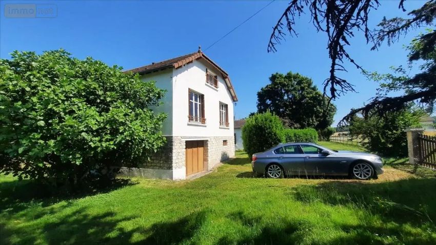 Image Façade à  maison individuelle de Veuil
