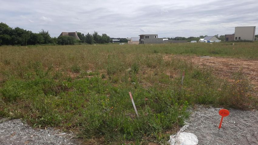 Image de terrain à Saint-Martin-de-Fontenay