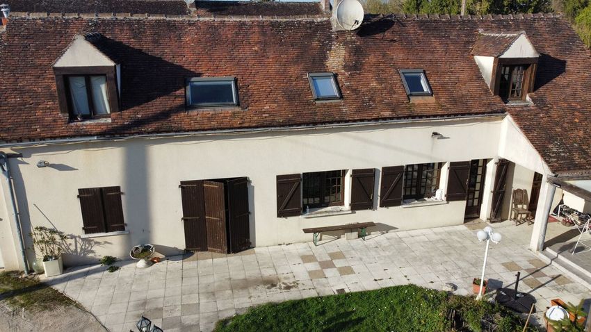 Image Façade à  maison individuelle de Hermé