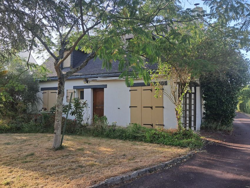 Image Façade à  maison individuelle de Lusanger