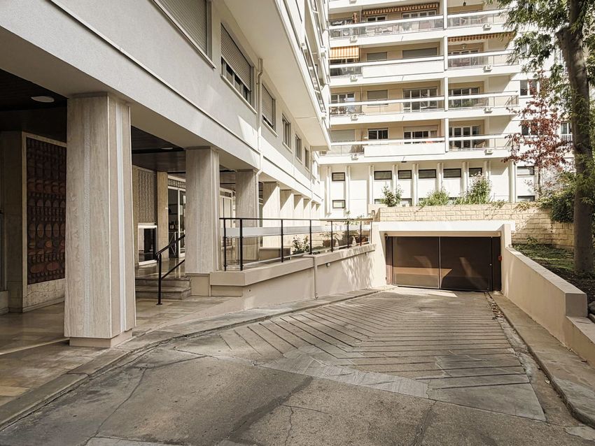 Image Vue à parking de Père Lachaise-Réunion