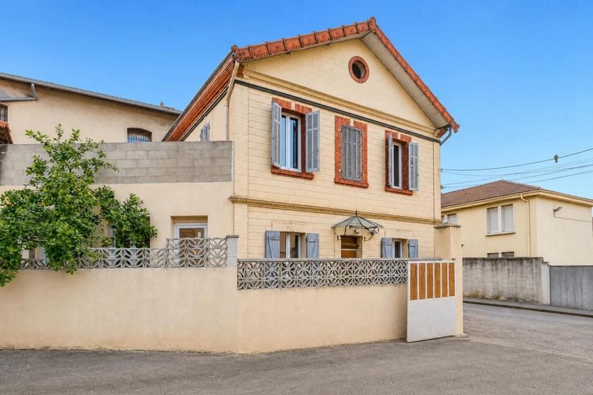 Image Façade à  maison individuelle de Marseille 15e Arrondissement