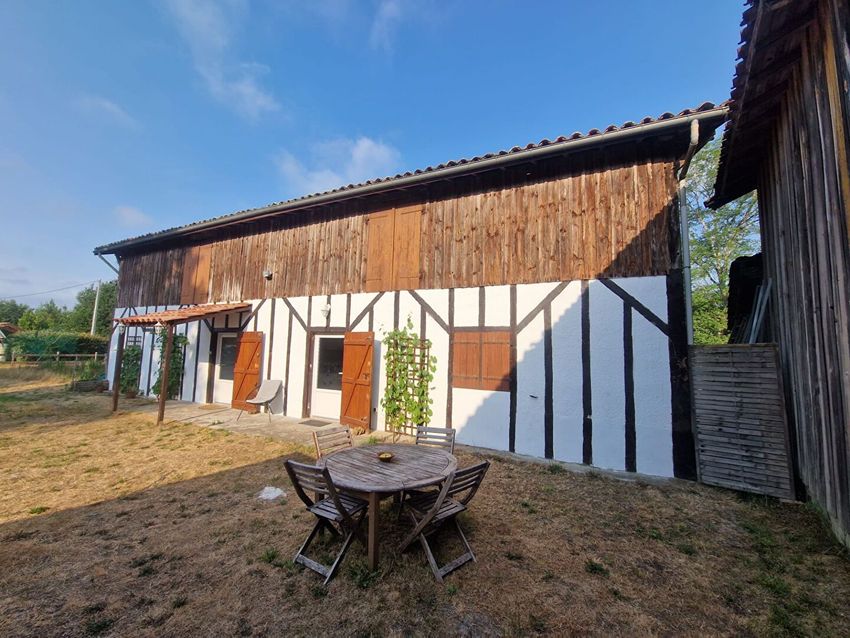 Image Façade à  maison individuelle de Moustey