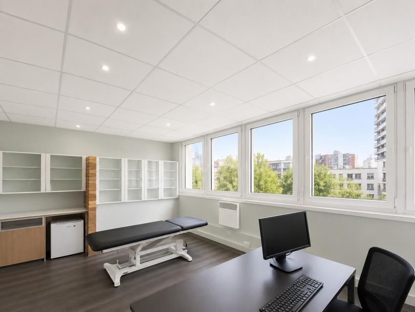 Image de bureau à Charles-Hermite-Evangile
