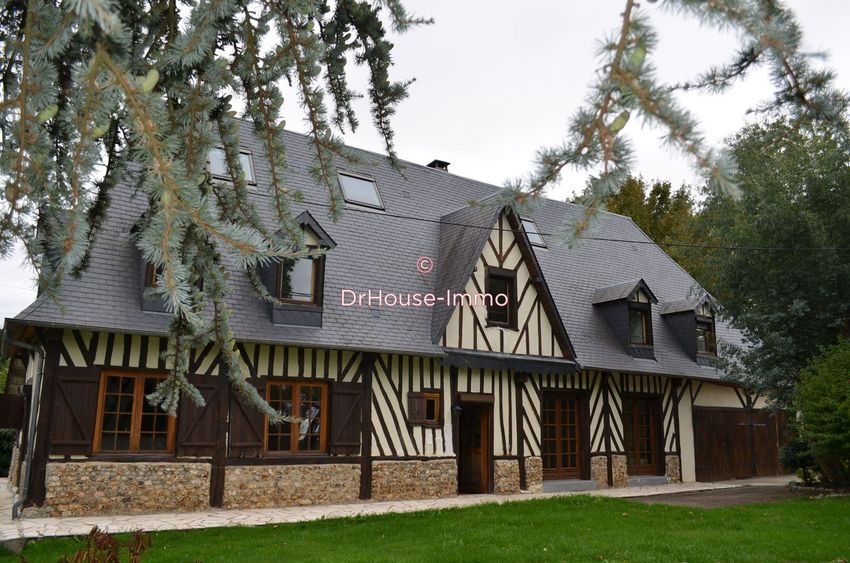 Image Façade à  villa de Le Favril