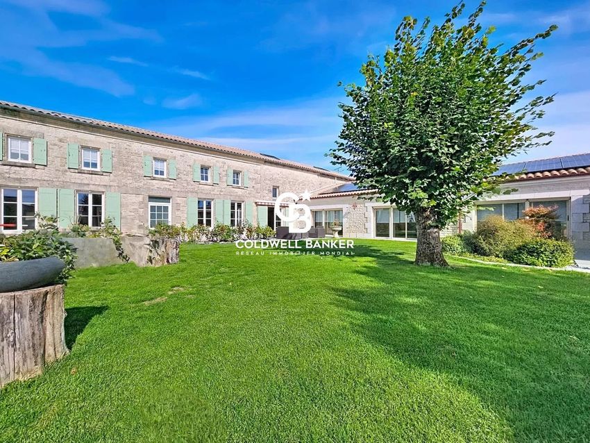 Image Jardin à  maison de maître de Paillé