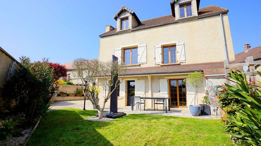 Image Façade à  maison individuelle de Guitrancourt