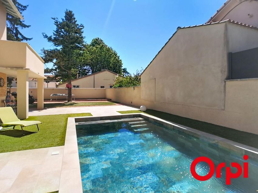 Image Piscine à  maison individuelle de Le Pontet