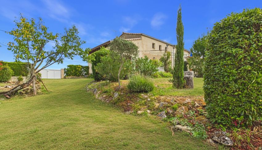 Image Jardin à  maison individuelle de Peyrefitte-sur-l'Hers