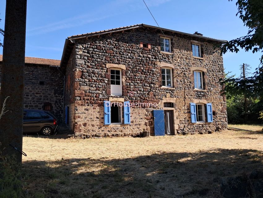 Image Façade à  villa de Le Brignon