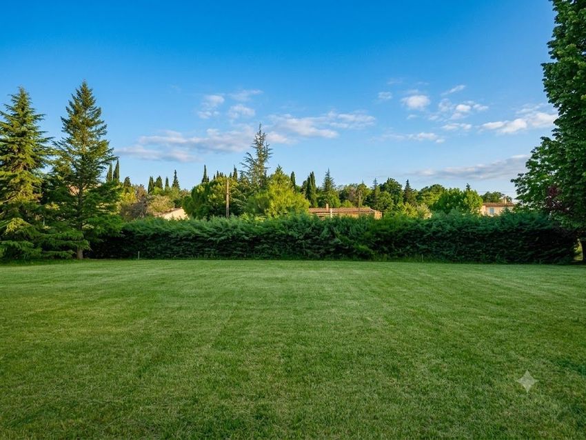 Image de terrain à Saint-Michel-l'Observatoire