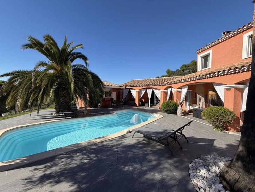 Image Piscine à  maison individuelle de Campagnan