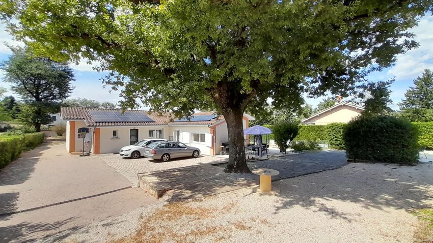 Image Façade à  maison individuelle de Montceaux