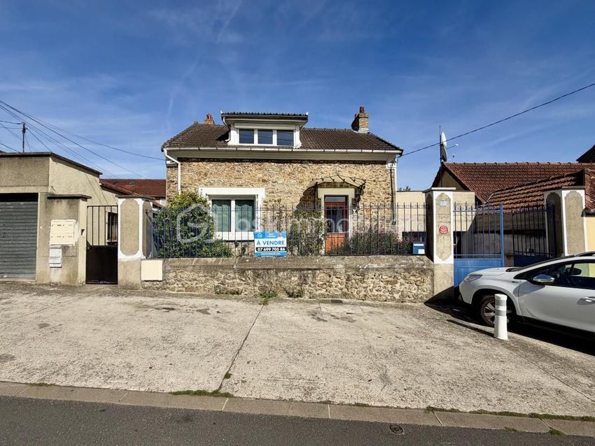 Image Façade à  maison individuelle de Corbeil-Essonnes