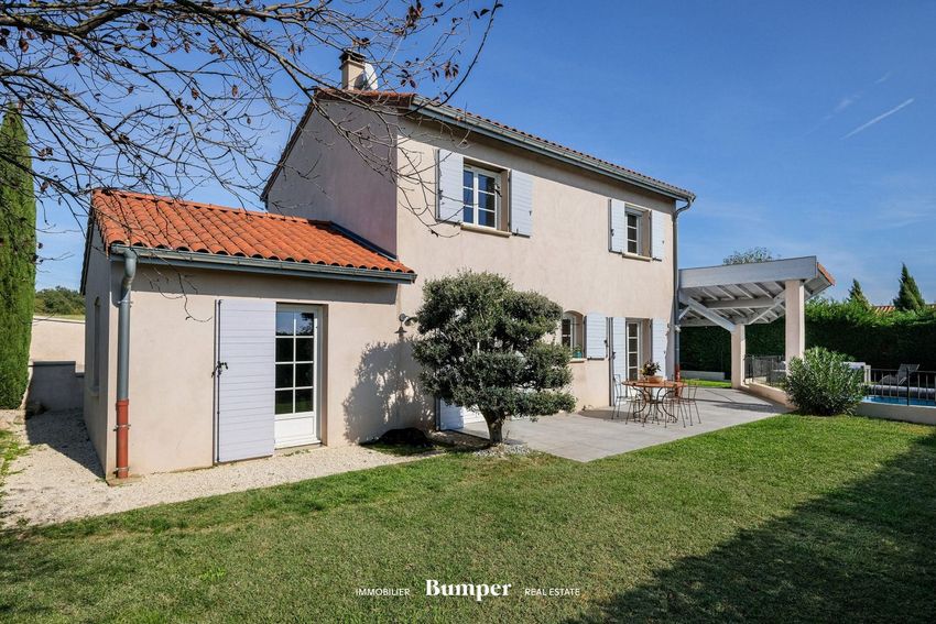 Image Façade à  maison individuelle de 1026 Chemin des Pins