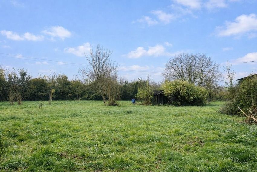 Image de terrain à Diant