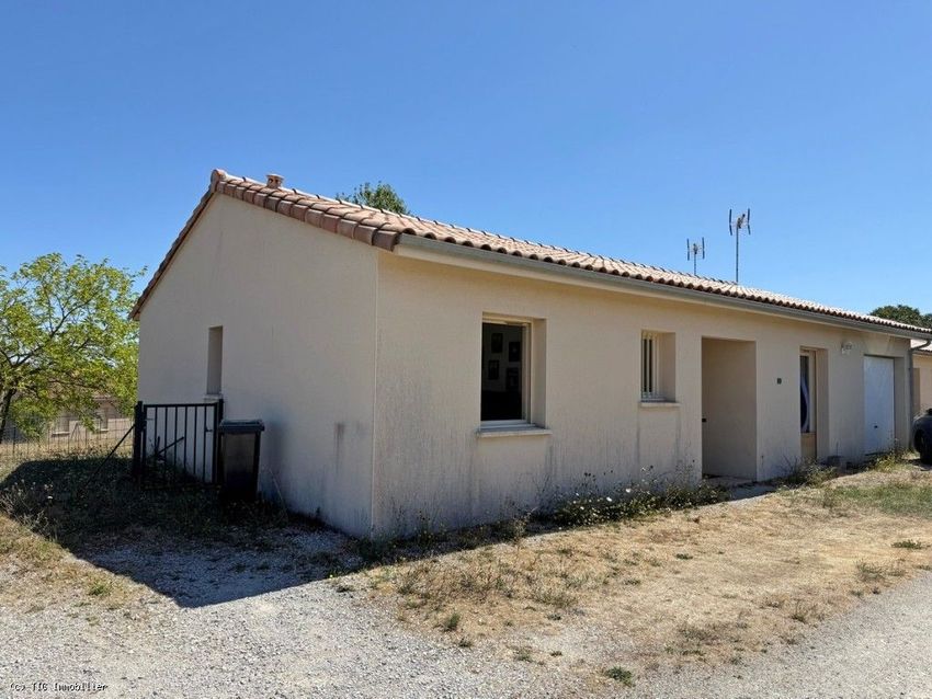 Image Façade à  maison individuelle de Verteuil-sur-Charente
